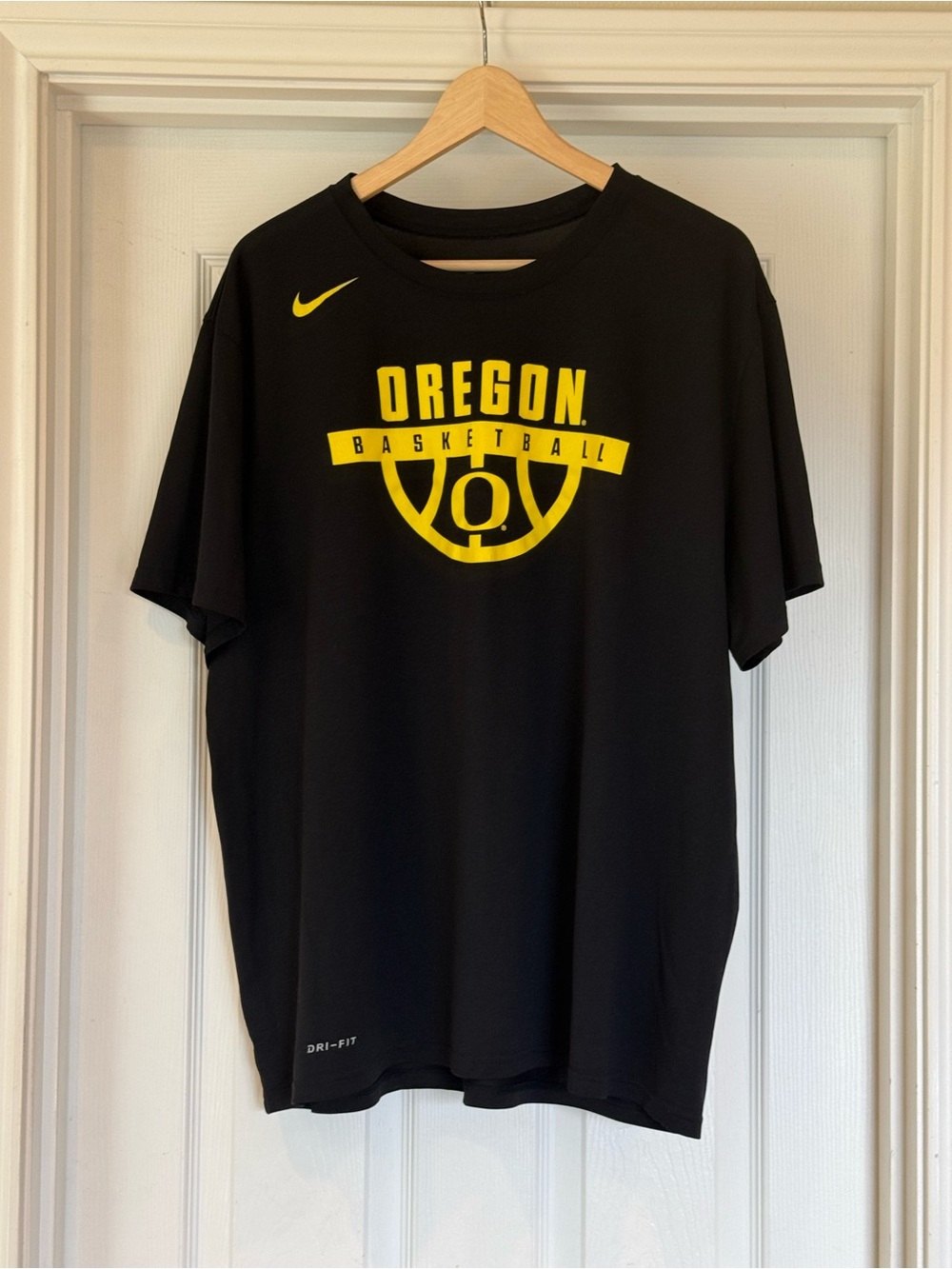 Nike DRI-FIT Oregon Basketball Men's Black Performance T-Shirt